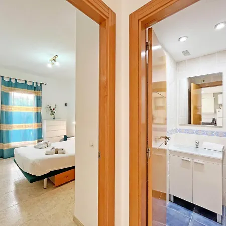 Global Properties, Practico Muy Cerca Del Mar En Puerto Apartment