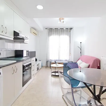 Global Properties, Practico Muy Cerca Del Mar En Puerto
